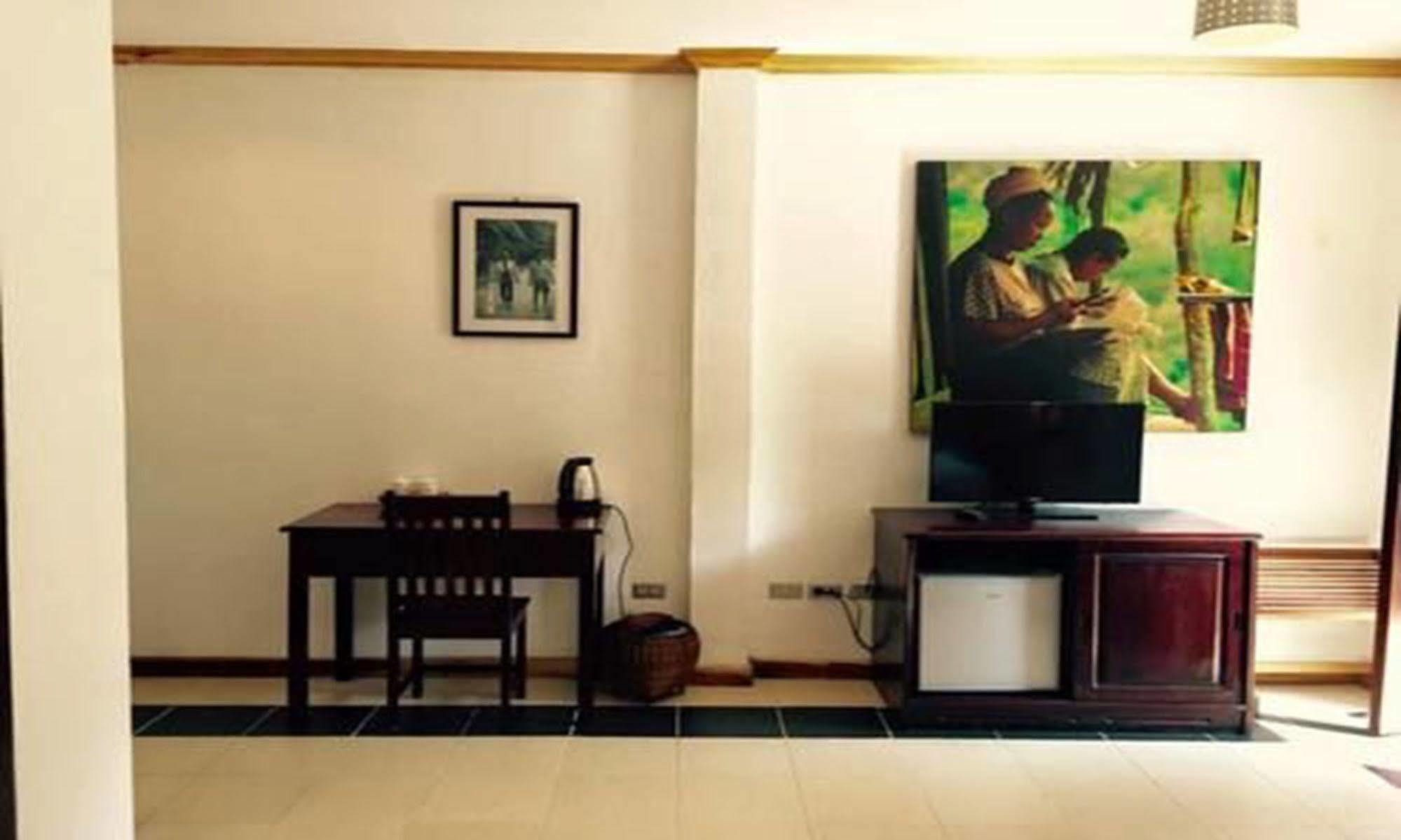 Luang Prabang Oasis Hotel Buitenkant foto