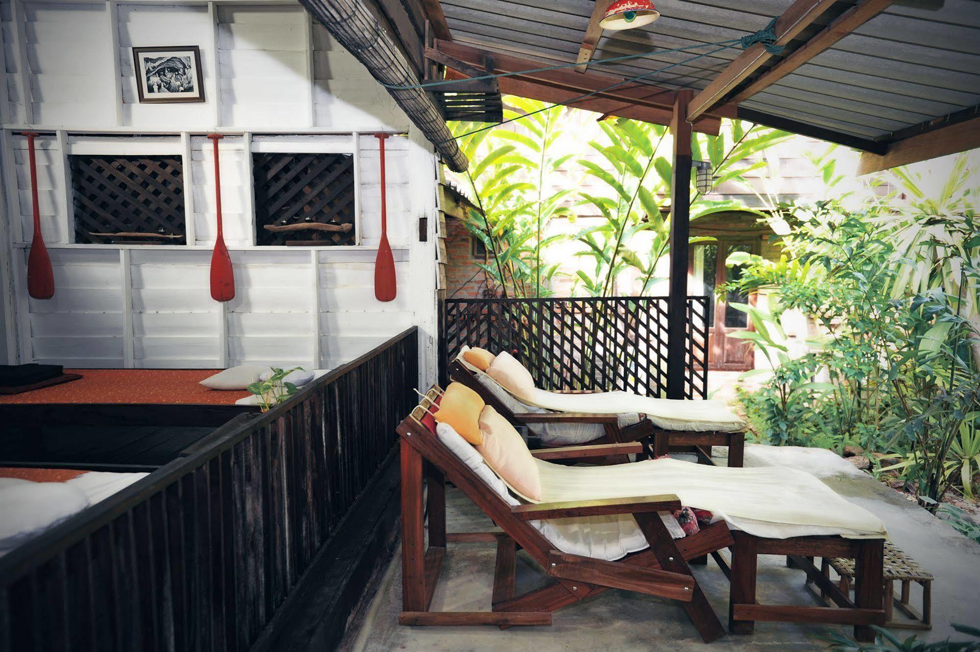 Luang Prabang Oasis Hotel Buitenkant foto