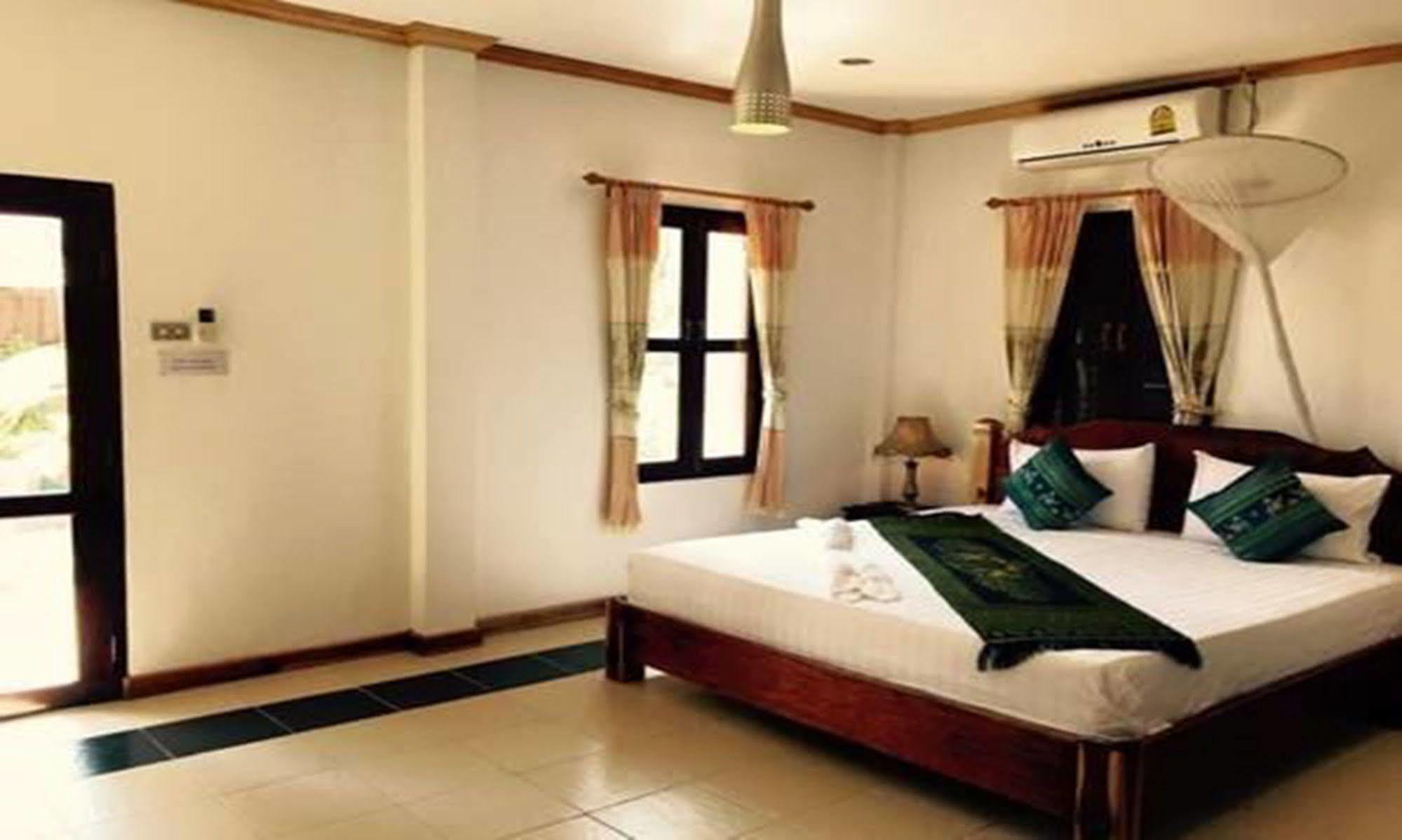 Luang Prabang Oasis Hotel Buitenkant foto